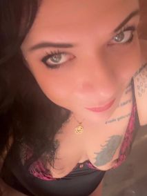 Contact met The Real Miss Sanne 